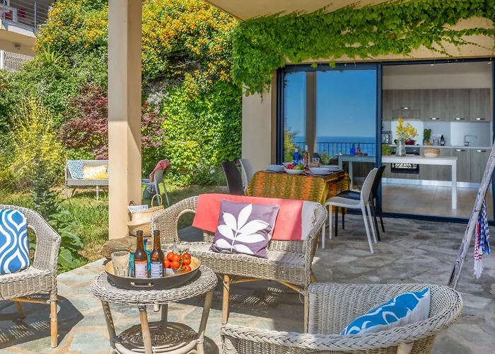 Les Terrasses D'erbalunga * Erbalunga (Corsica)