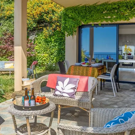 Les Terrasses D'erbalunga * Erbalunga (Corsica)